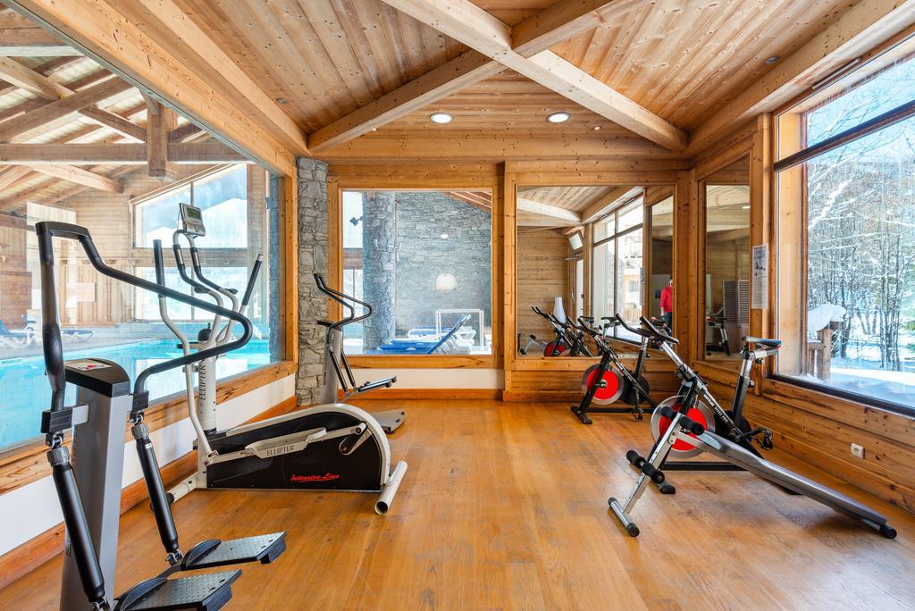 Skissim Premium - Résidence Le Hameau du Rocher Blanc 4* by Travelski Saint-Chaffrey Extérieur photo