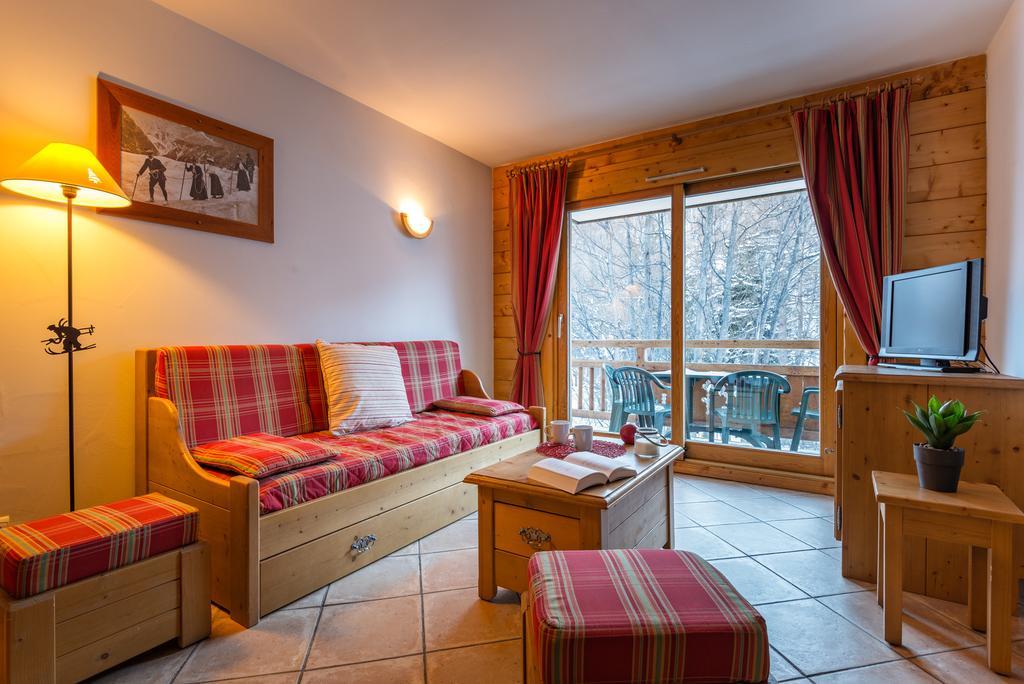Skissim Premium - Résidence Le Hameau du Rocher Blanc 4* by Travelski Saint-Chaffrey Extérieur photo